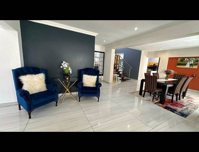 6 BEDROOM HOUSE FOR SALE IN BLUE VALLEY GOLF ESTATE